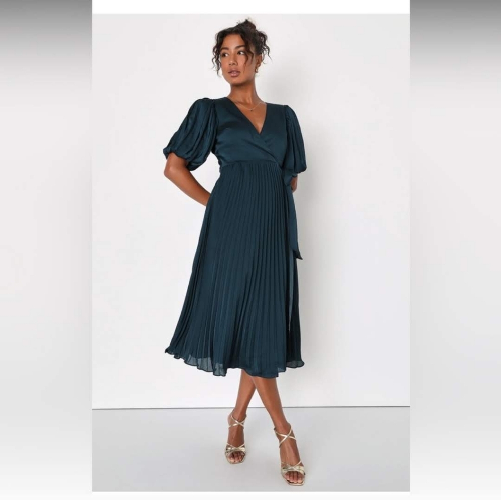 Lulu's Green Pleated Wrap Dress